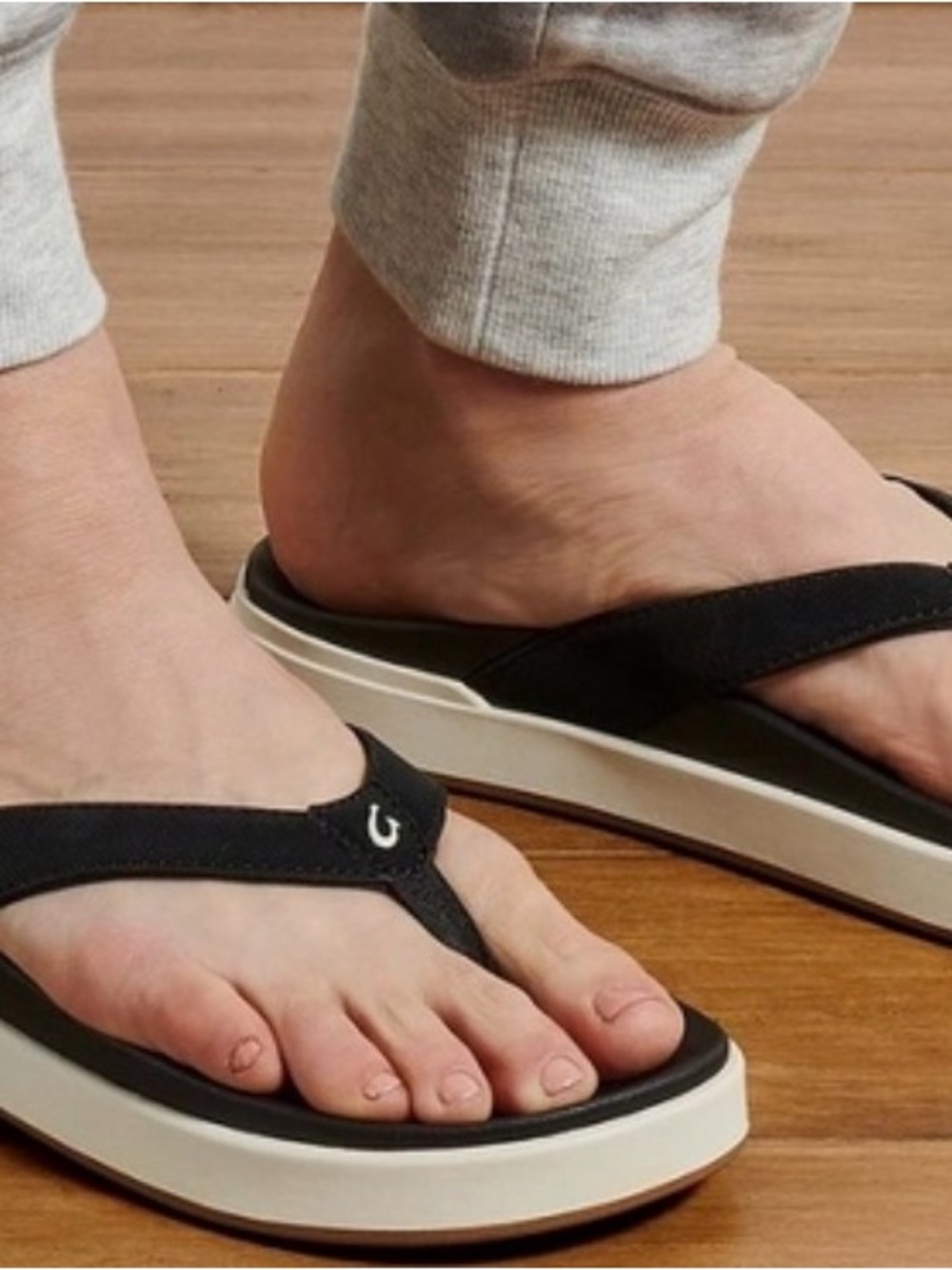 Women’s Flip Flops OluKai Women's Nu'aPi'o Black